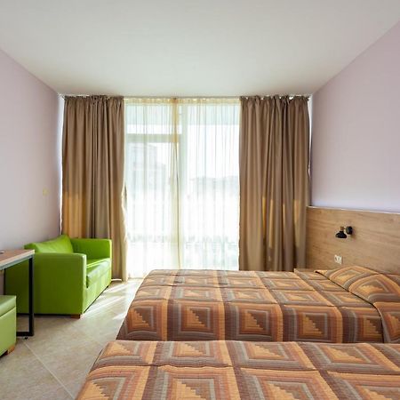 Ivana Palace Hotel - Free Parking Slăntjev Brjag Exteriör bild