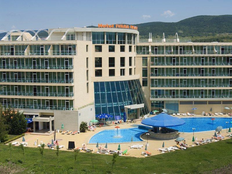 Ivana Palace Hotel - Free Parking Slăntjev Brjag Exteriör bild