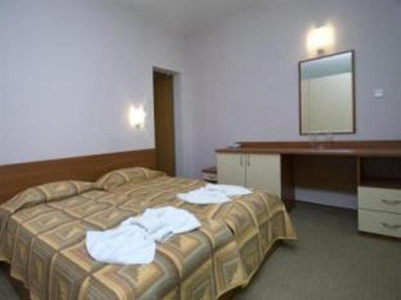 Ivana Palace Hotel - Free Parking Slăntjev Brjag Exteriör bild