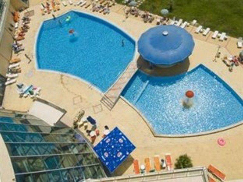 Ivana Palace Hotel - Free Parking Slăntjev Brjag Exteriör bild