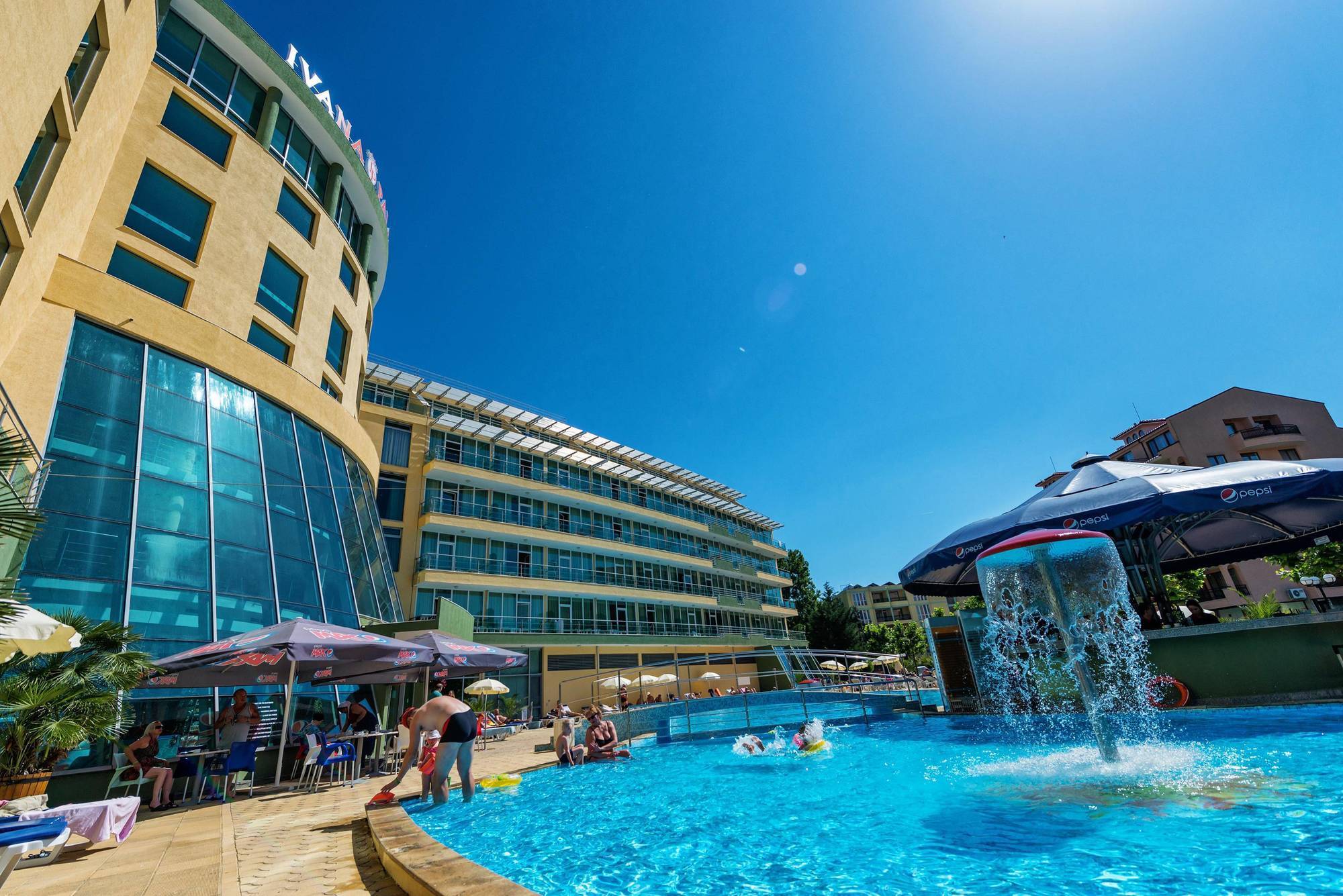 Ivana Palace Hotel - Free Parking Slăntjev Brjag Exteriör bild